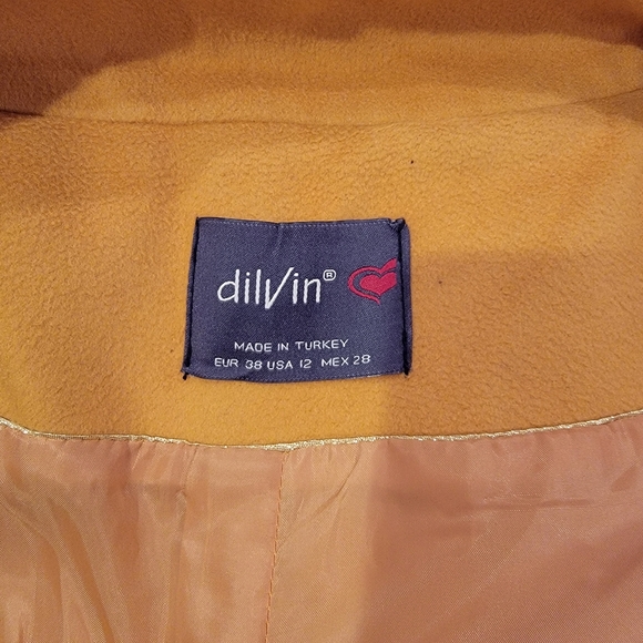 Woman coat - Picture 5 of 6